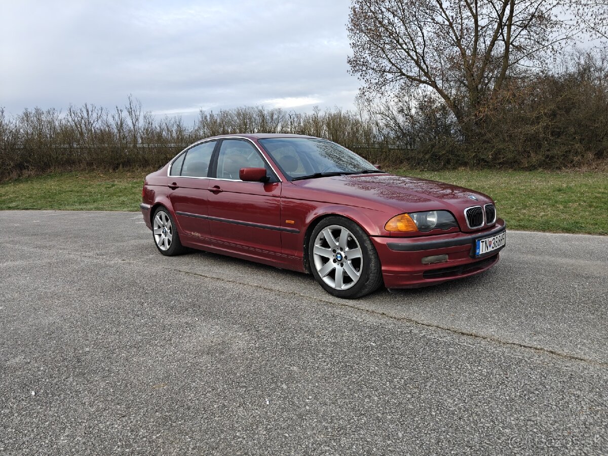 BMW E46 328i manuál - 2