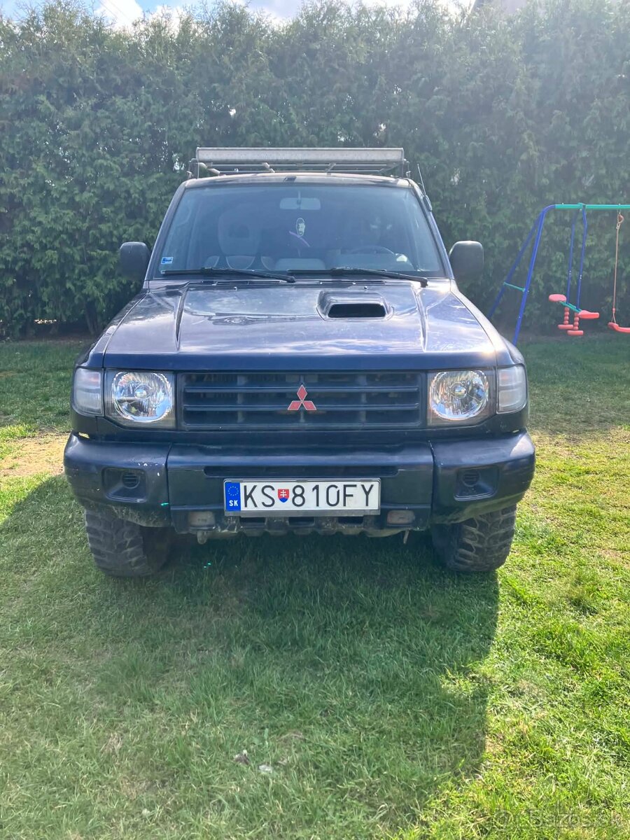 Mitsubishi pajero 2,5 85kw - 2