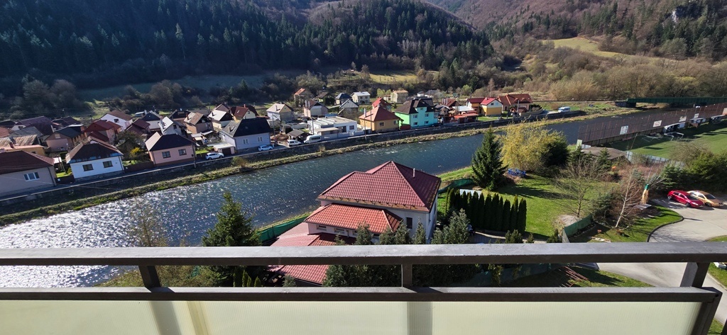 Predaj 1i. bezbariér. slnečný byt, loggia, balkón- Brusno - 2