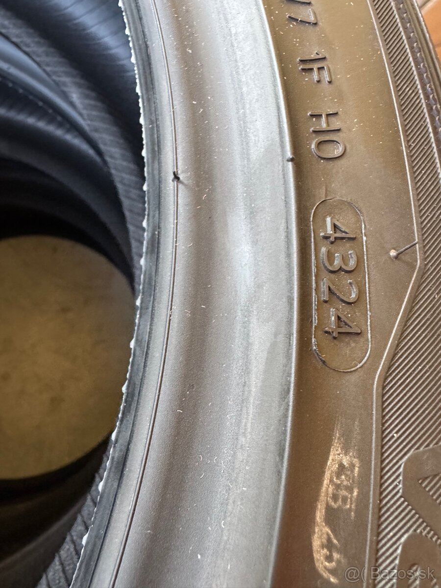 215/45 R18 89v leto Hankook - 2