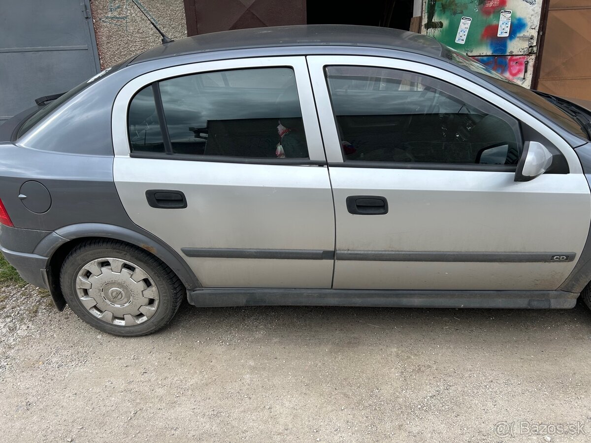 Predám Opel astra G - 2