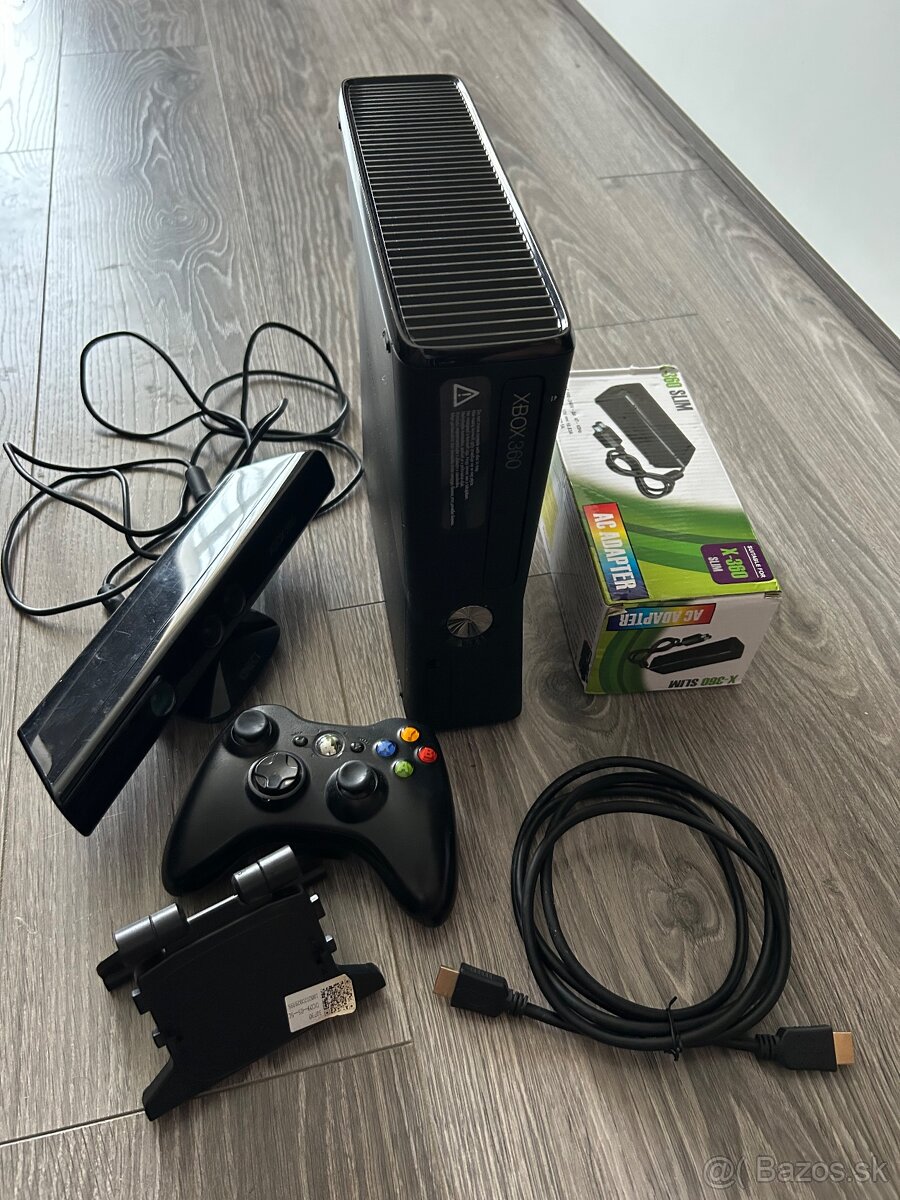 XBOX 360 Slim - RGH + Kinect - 2