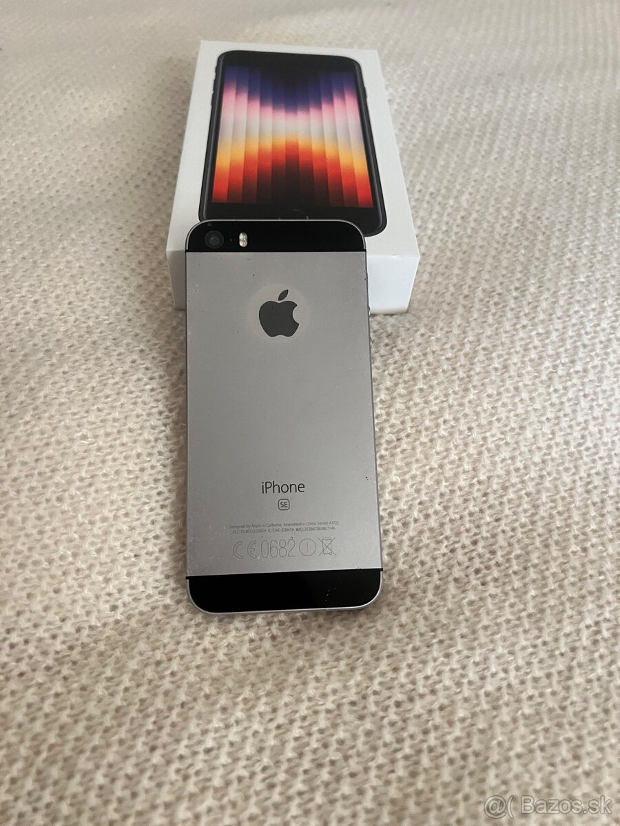 iPhone SE 2016 - 2