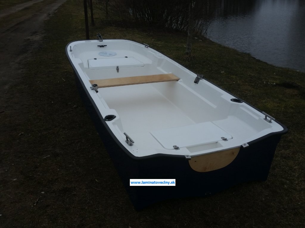Laminátový čln Trimaran 340 - 2