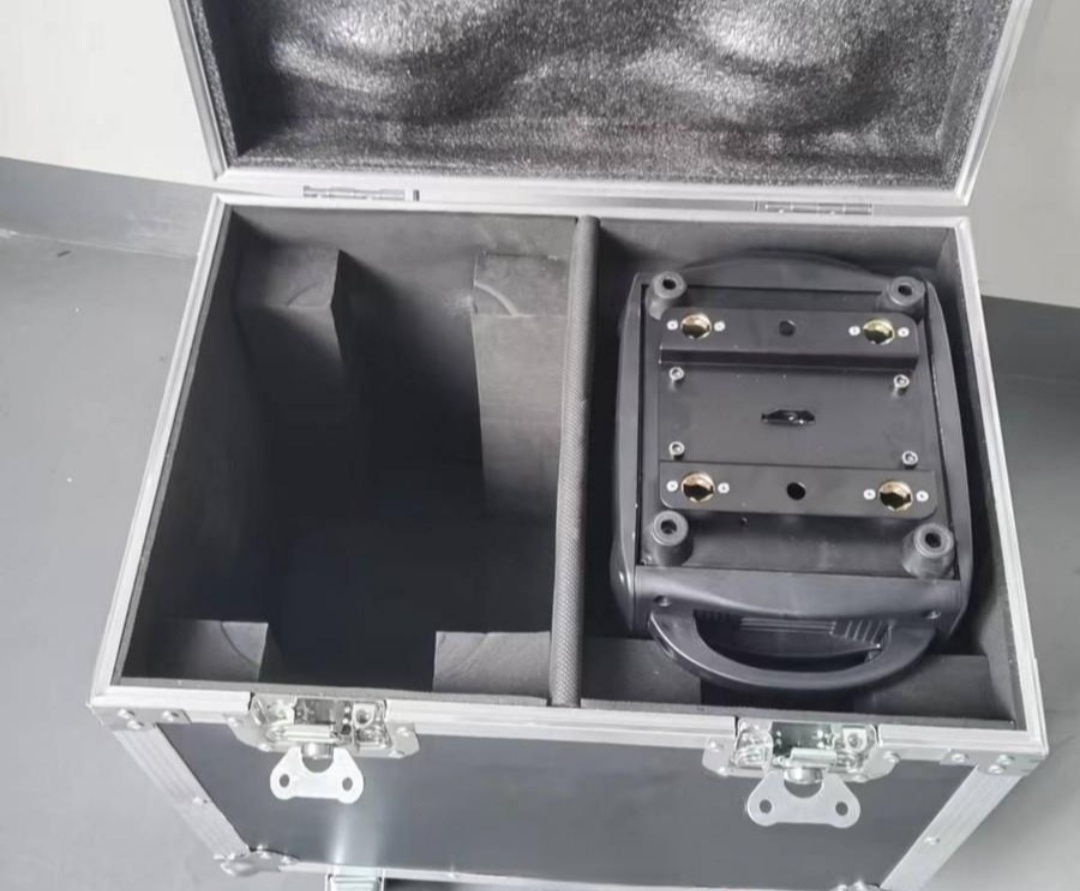Predám case na 19x15W - 2