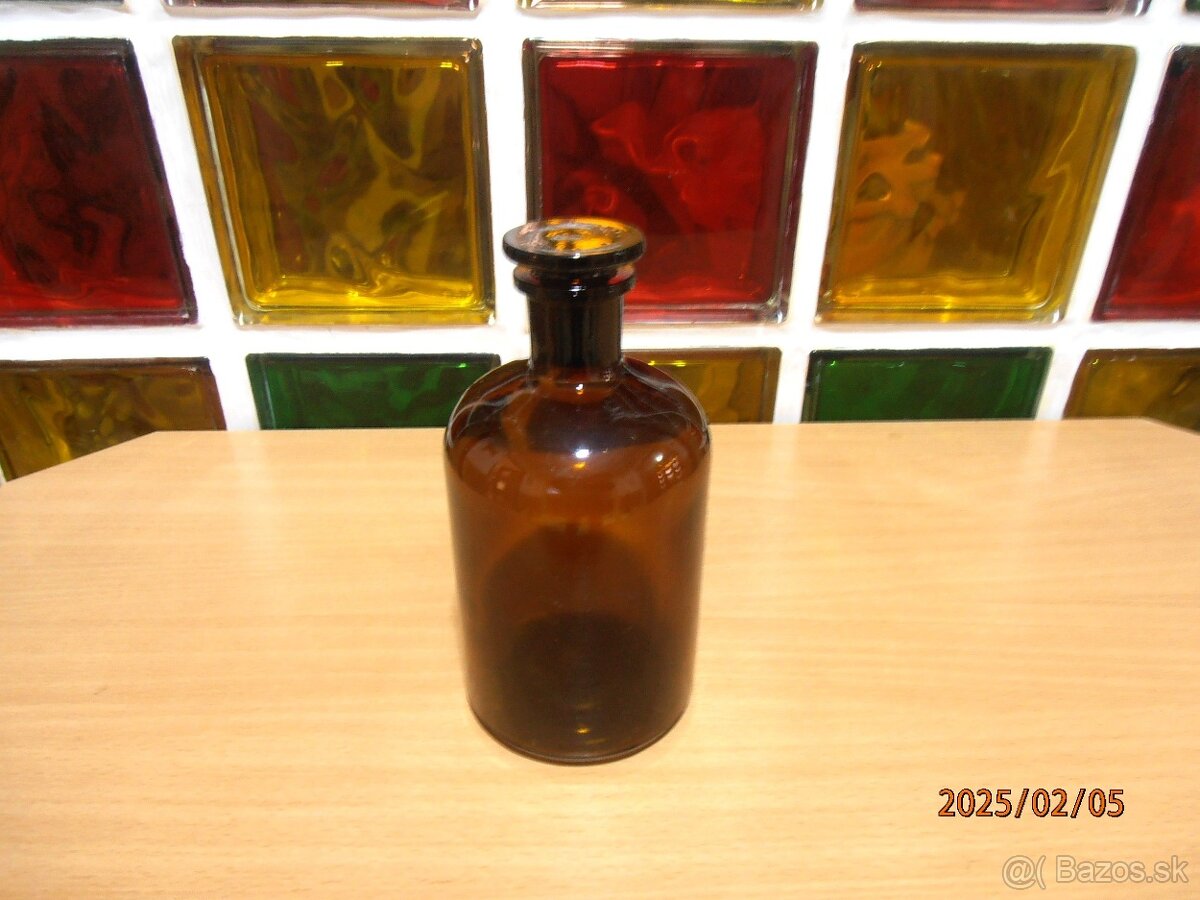 ZBIERKA SKLENNYCH FLIAŚ - 2