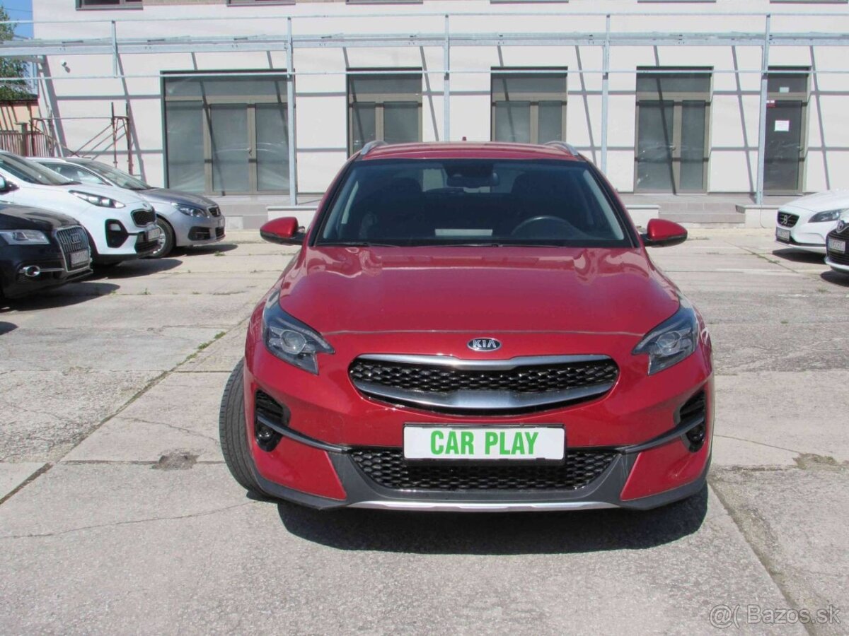 Kia XCeed 1.6 CRDi 136k AUTOMAT-NOVÝ SERVIS - Ešte v ZÁRUKE - 2