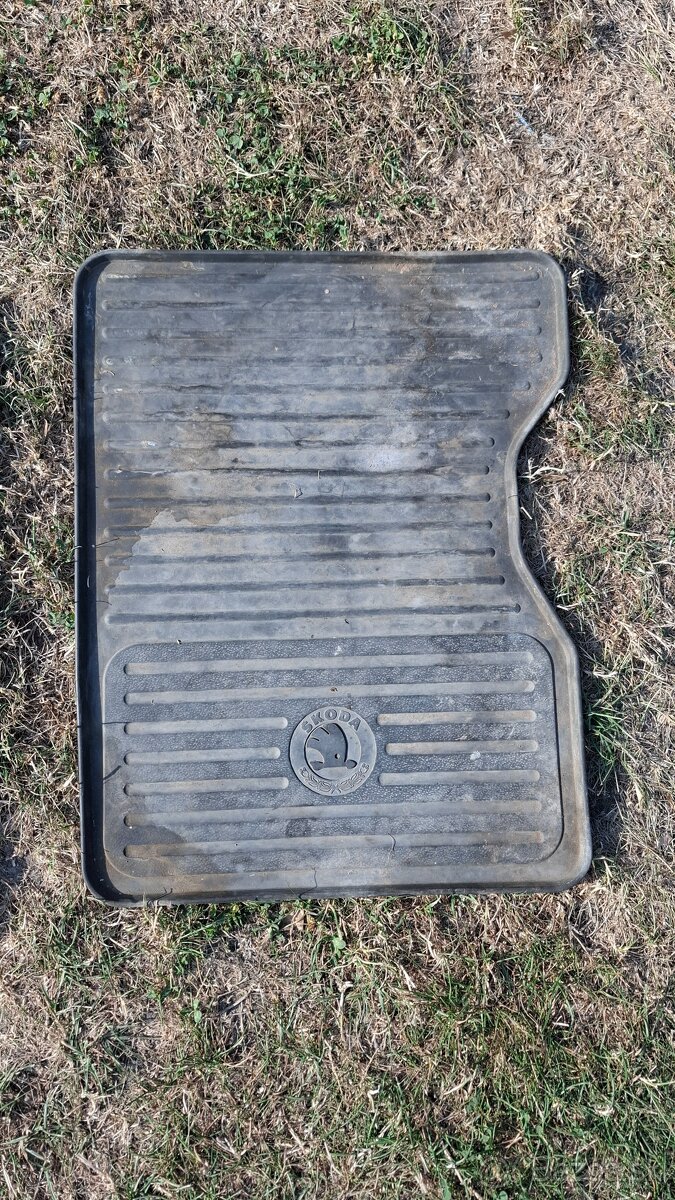 Gumové rohože ŠKODA Felicia - 2