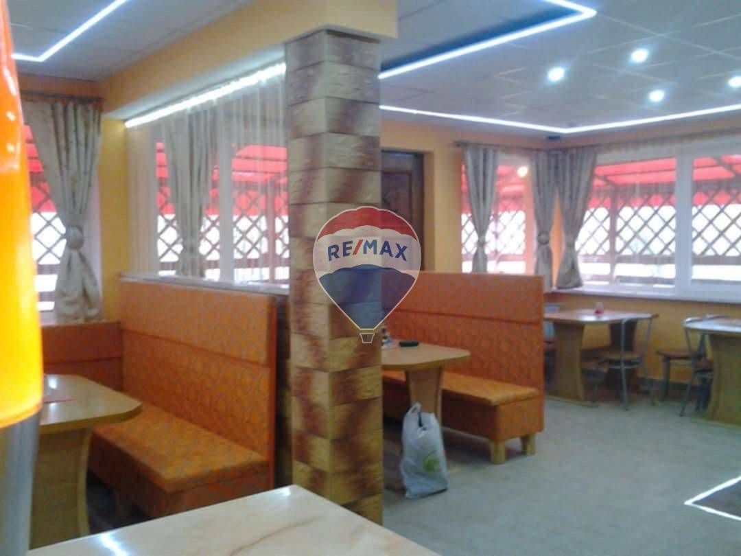 Zrekonštruovaná 2 podlažná obchodná budova, 1200m2, Dlhé nad - 2