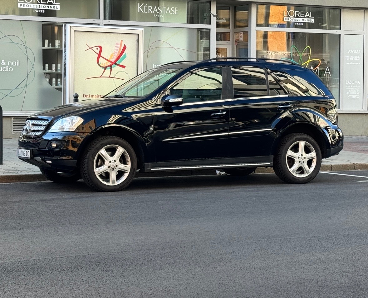 Mercedes-Benz ML320 W164 - 2