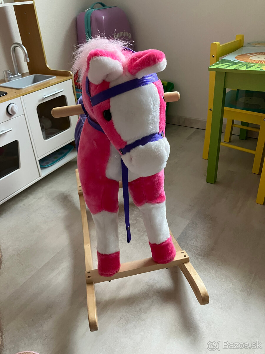 Hojdací koník na batérie - 2