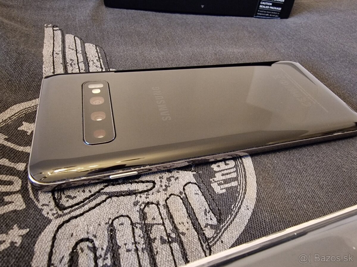 Predám Samsung s10 - 2