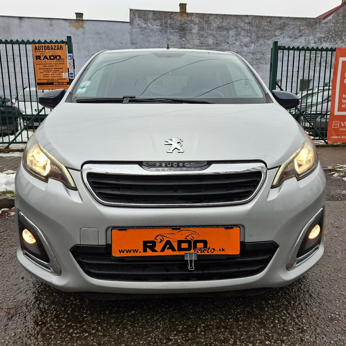 Peugeot 108 1,2 PureTech Allure TOP - 2