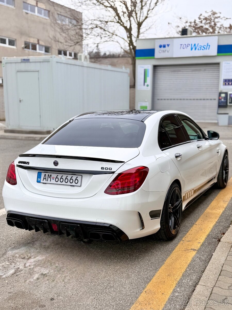 Mercedes C63 - 2