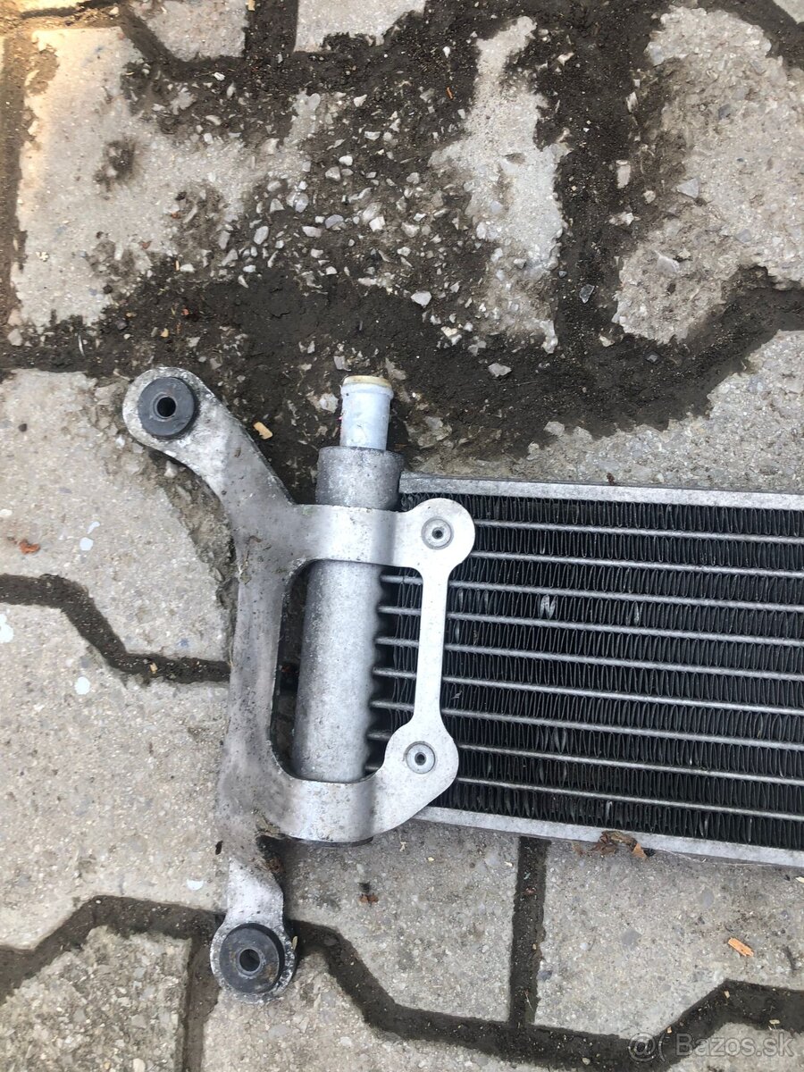 Predám pomocný chladič VW/Audi – 7L6 121 212 B - 2