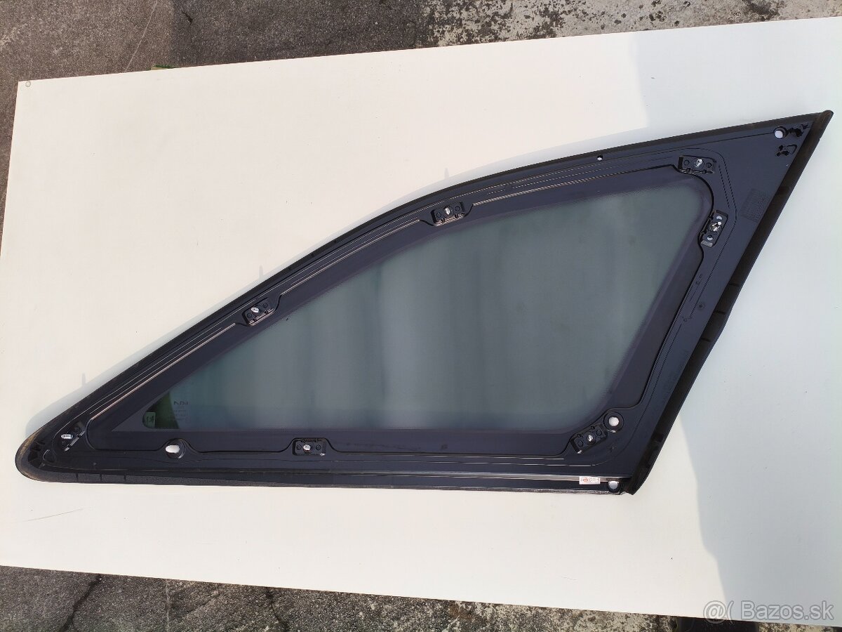 Kia Ceed bočné zadné sklo ľavé - 2