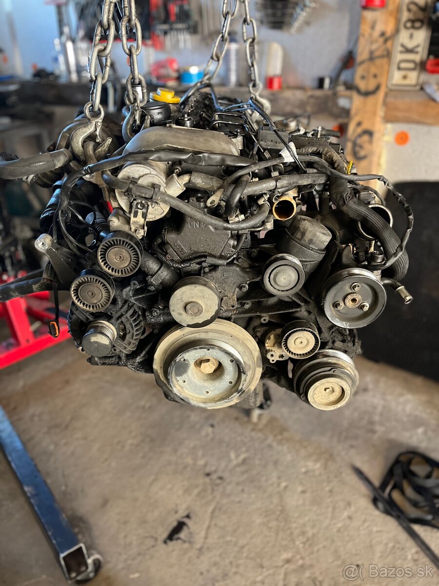 MOTOR JEEP GRAND CHEROKEE WJ 2.7 - 2