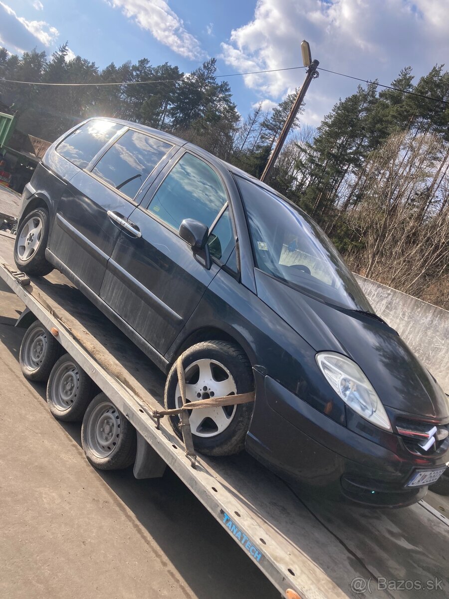 Rozpredam Citroen C8 2.2 HDI 90kw - 2
