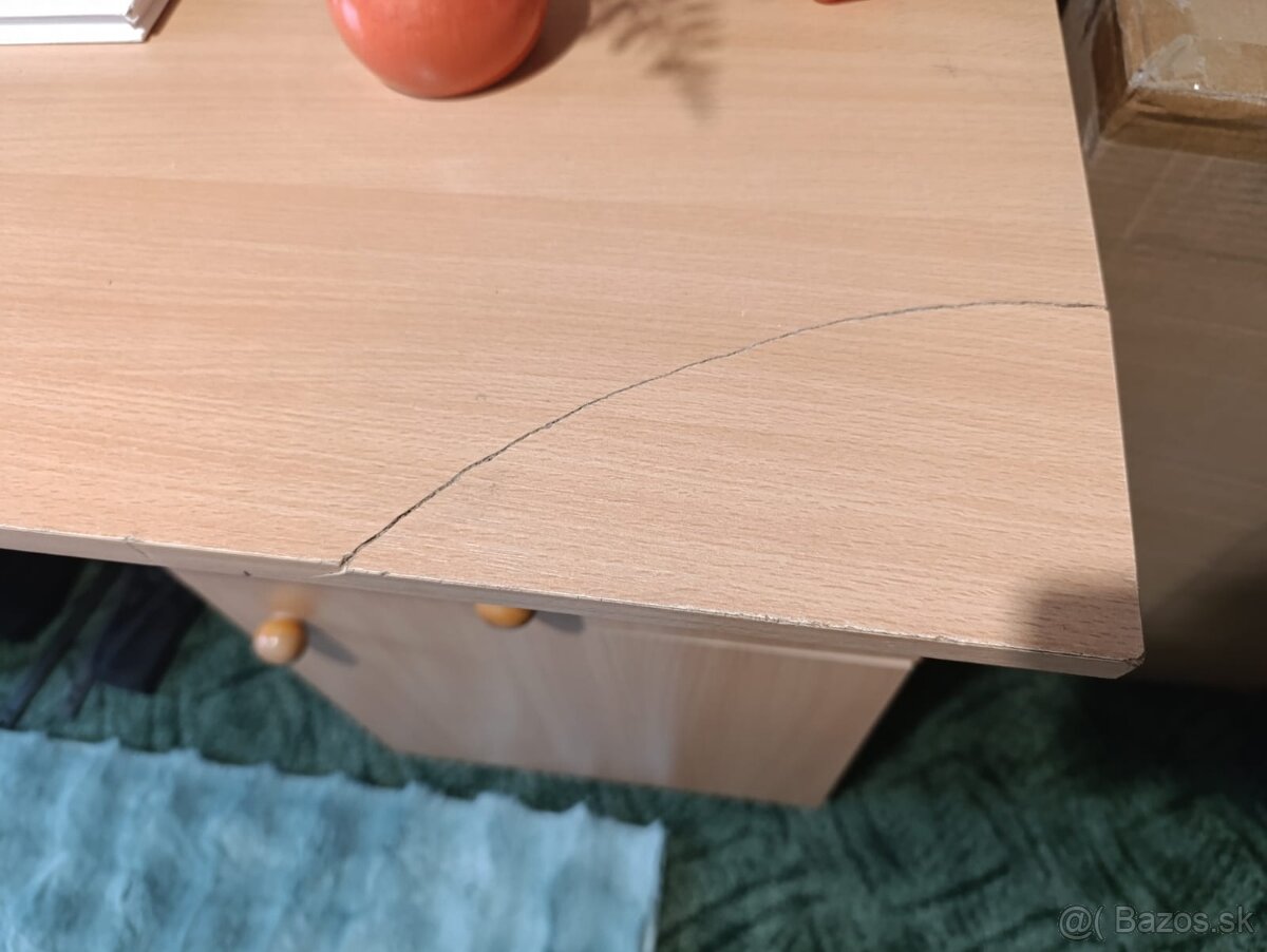 Študentská skriňa. - 2