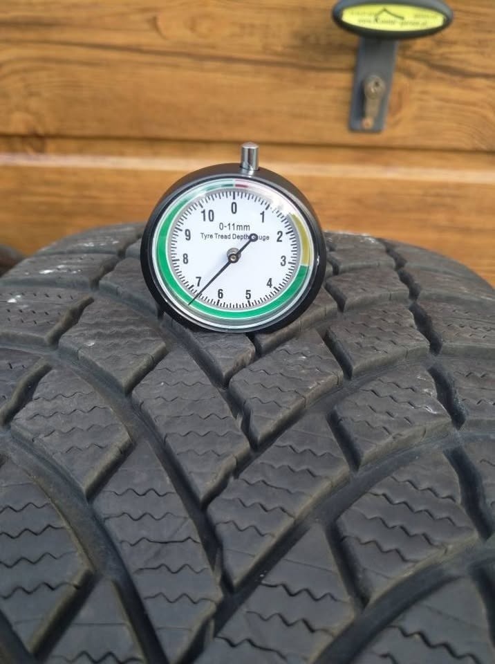 235/55 R 20 zimné SUV. - 2
