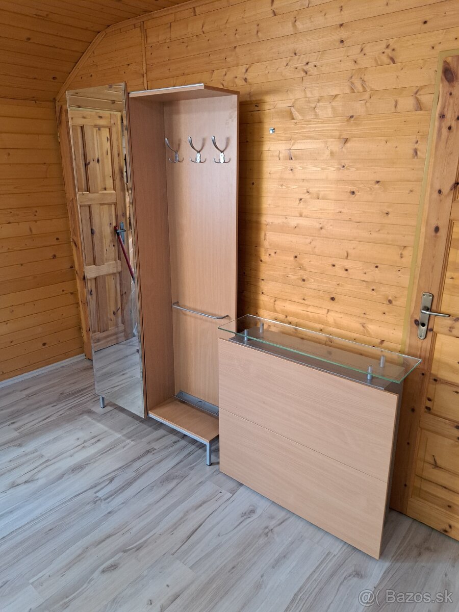 Nabytok do chodby - 2