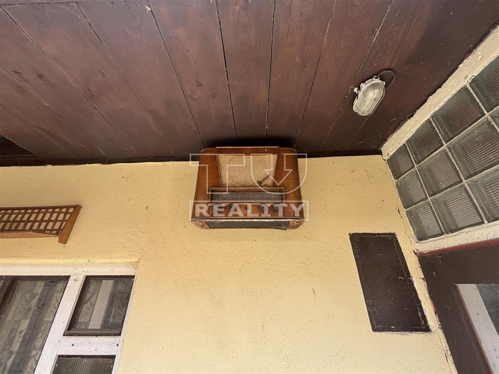 VIDIECKY RODINNÝ DOM NEDAŠOVCE NA POZEMKU 1501 m2 - 2