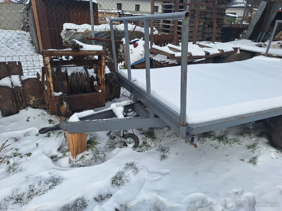 Vlečka za traktor - 2