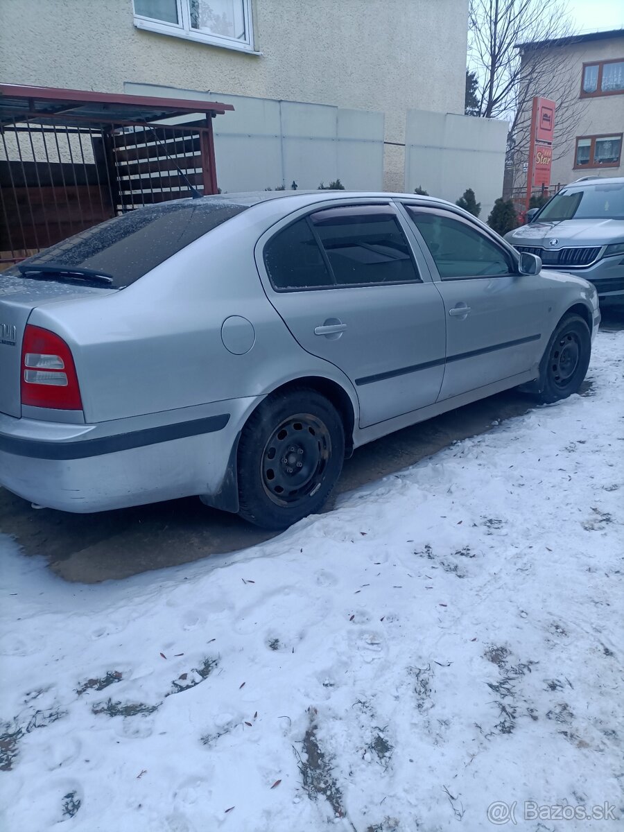 Octavia 1,6 75kw benzin - 2