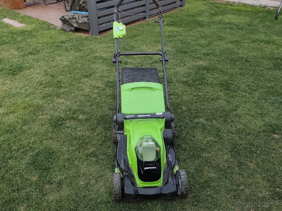 Elektrická kosačka GreenWorks - 2