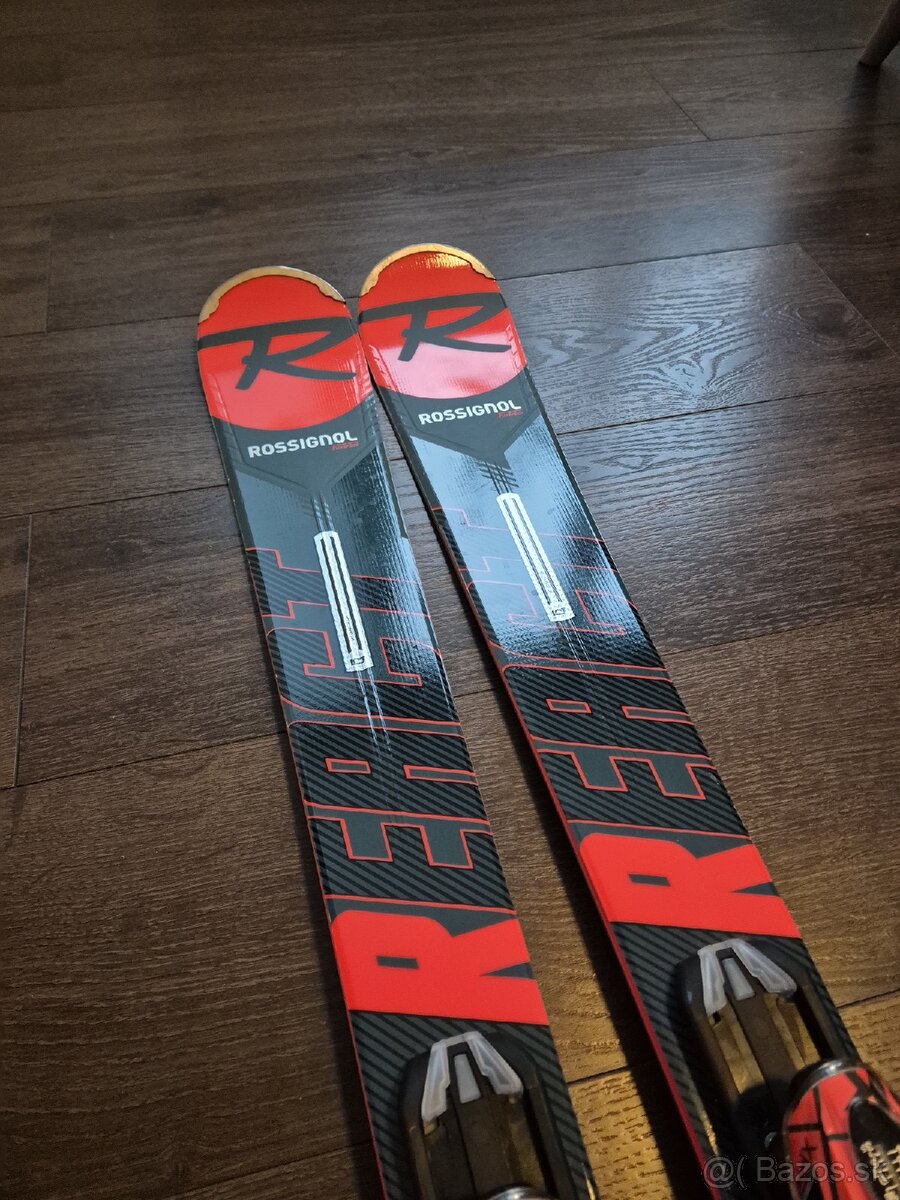 Rossignol React R6 Compact (149 cm) - TOP stav - 2