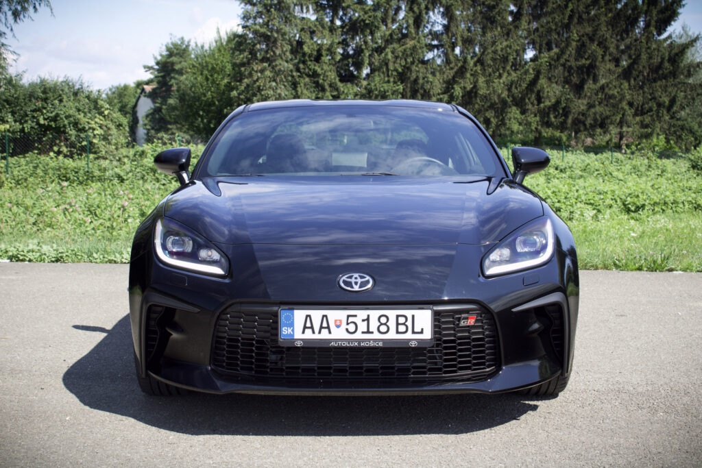 🔥 Toyota GR86 2.4 Executive • 2023 • 9 350 km / Subaru BRZ - 2