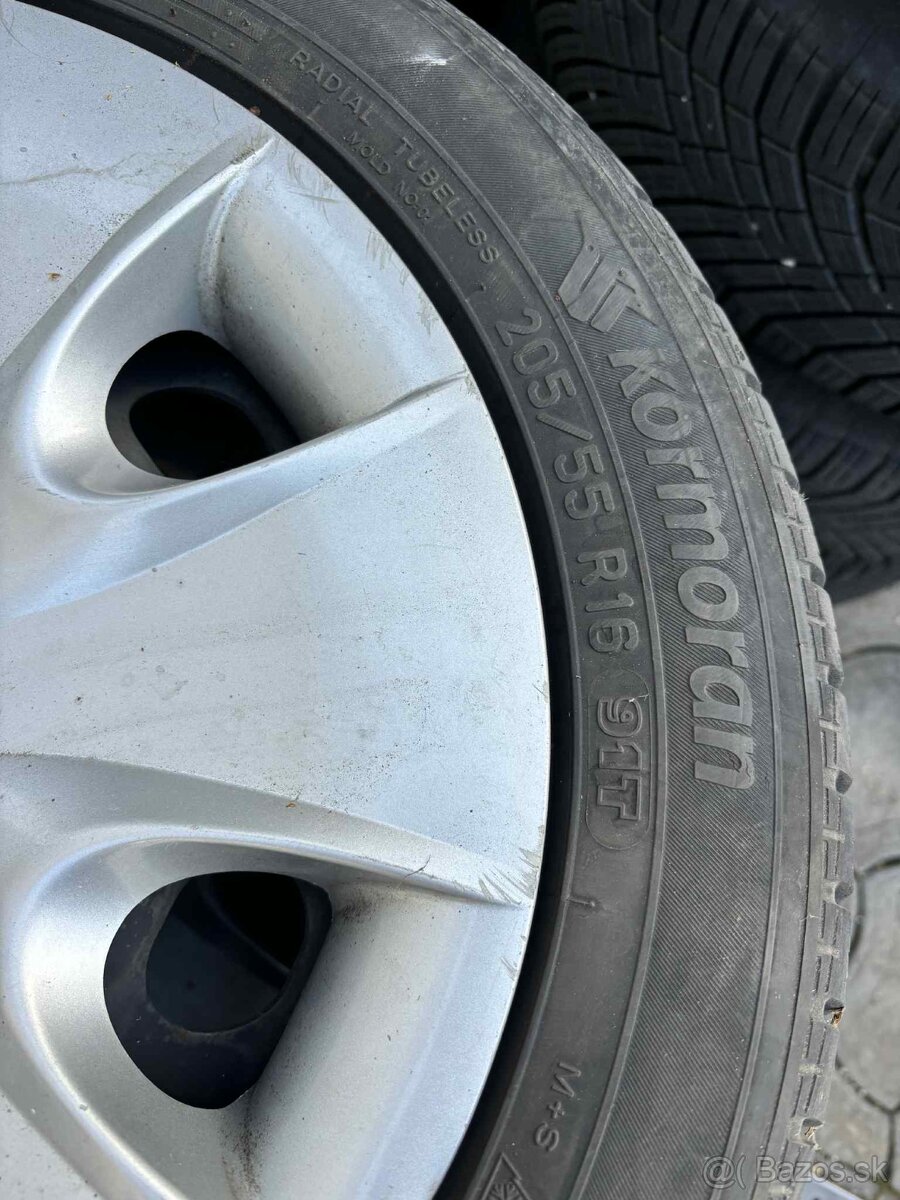 Predám original plechové disky z BMW rad 1 e87 5x120 r16 - 2