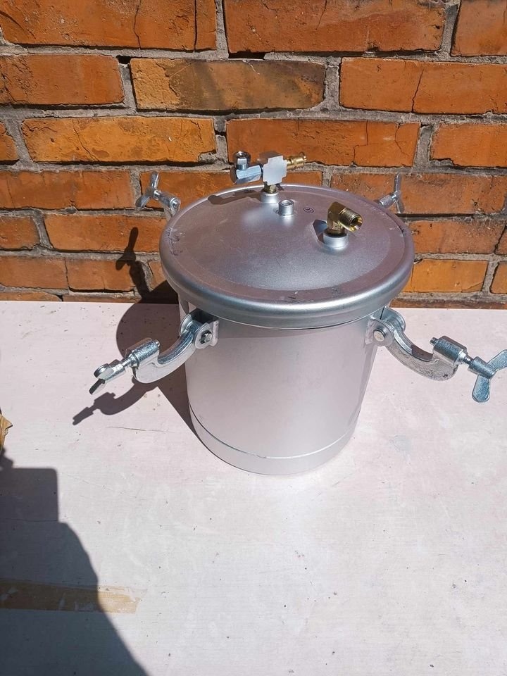 Malířská tlaková nádoba na barvu 10l včetně příslušenství - 2