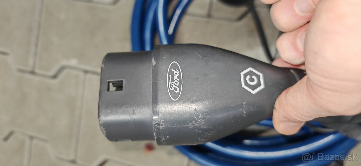 Nabijacka pre elektromobily Ford 3fazy, 16A, 6 m - 2