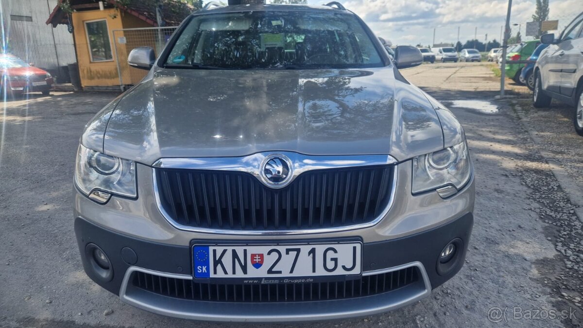 ŠKODA SUPERB COMBI 2.0 TDI - 2