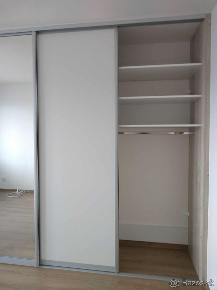 Vstavaná skriňa nová - 2