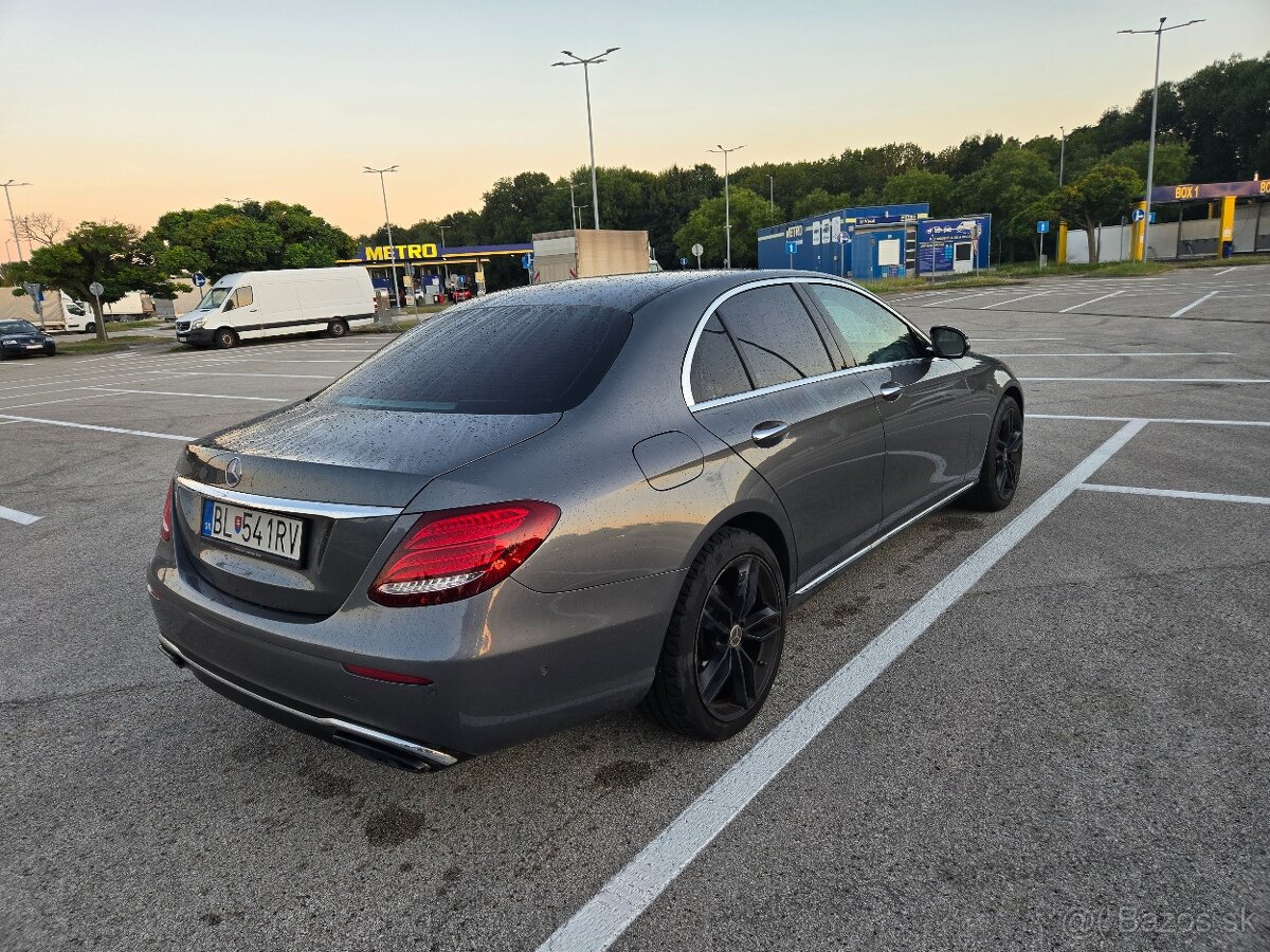 Predam Mercedes E - 2