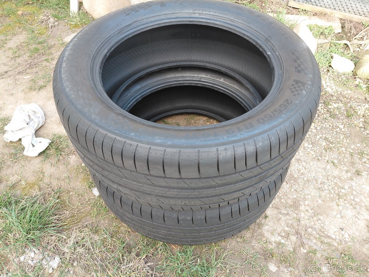2x nove letne Kumho 255/50R19 - 2