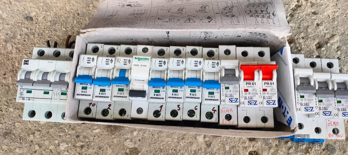 Rôzne elektro komponenty mix - 2