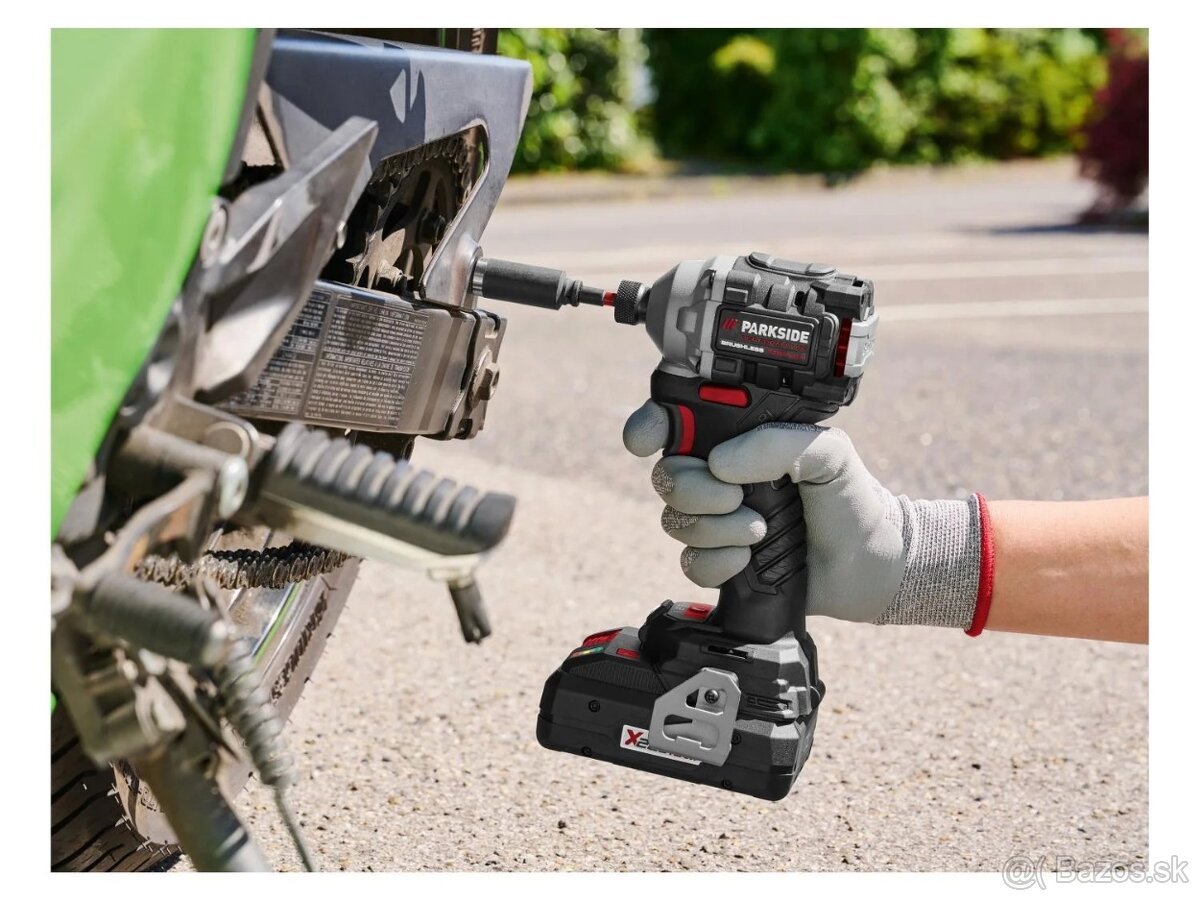 Parkside Performance rázový uťahovák 226 Nm - 2