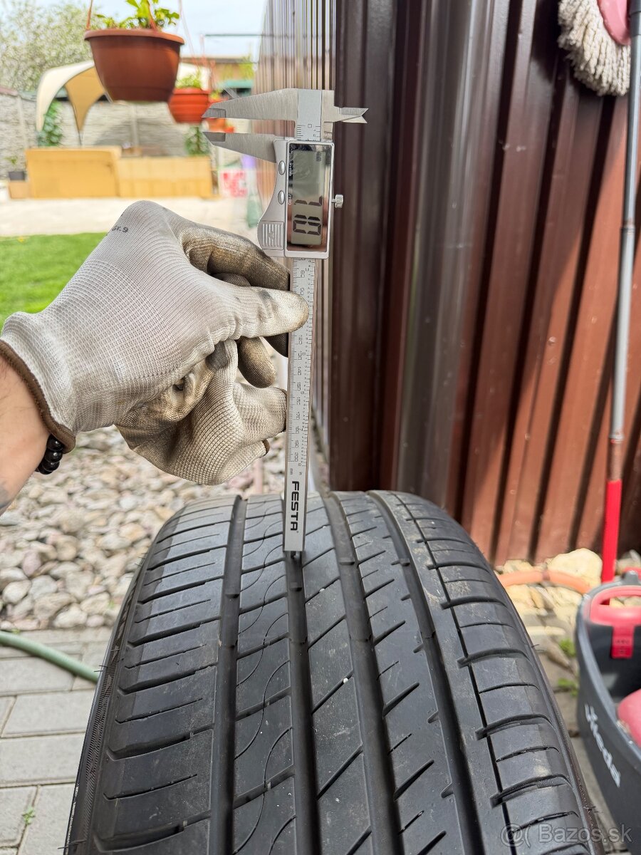 255/30 r22 - 2