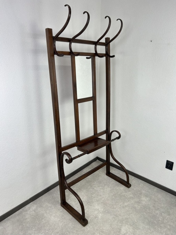 Vešiaková stena THONET - 2