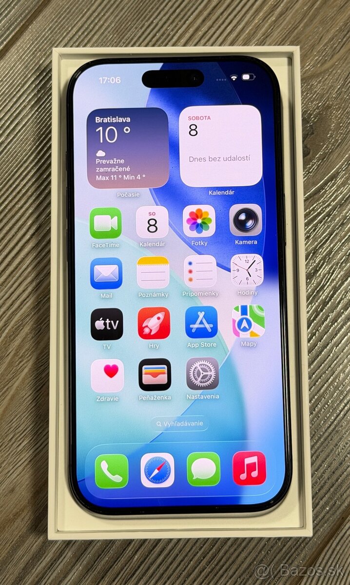 iPhone 16 Pro 128 GB čierny titán - 2