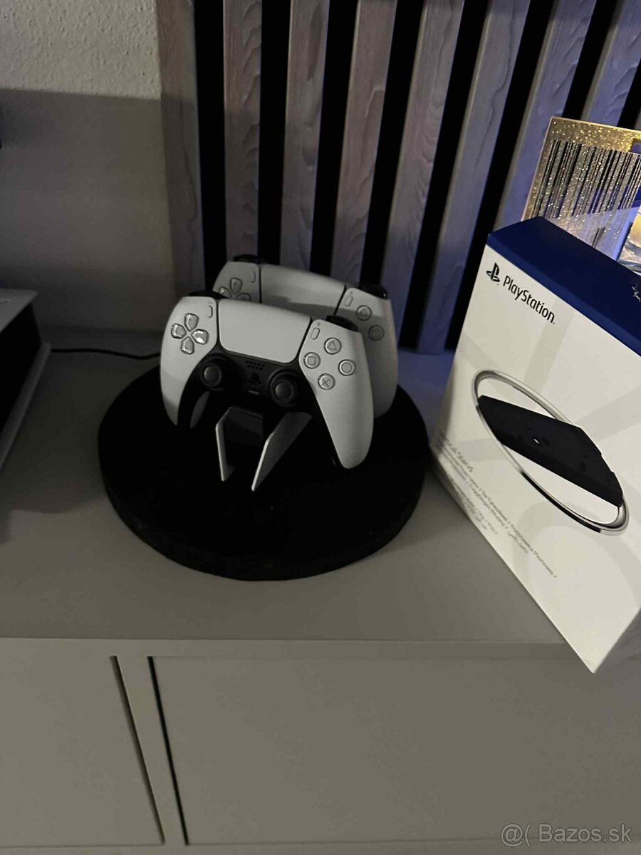 Playstation 5 pro 2TB + nabíjacia stanica + 2 ovládače - 2