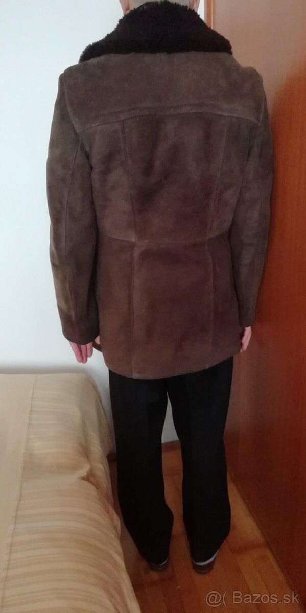 PÁNSKY KOŽUCH Z OVČIEJ KOŽUŠINY - 2