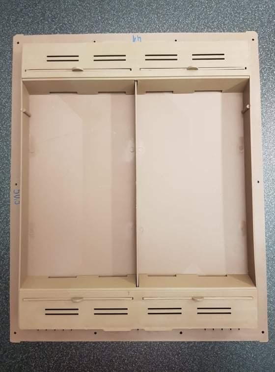 predám stropné krmítko do úľa pre včely - 2