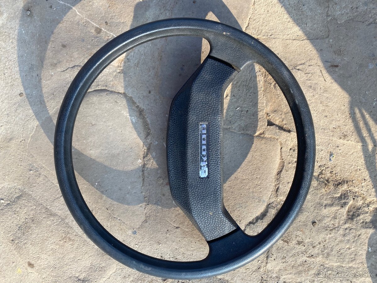 Predám interiérové diely Škoda 105 / 120 - 2