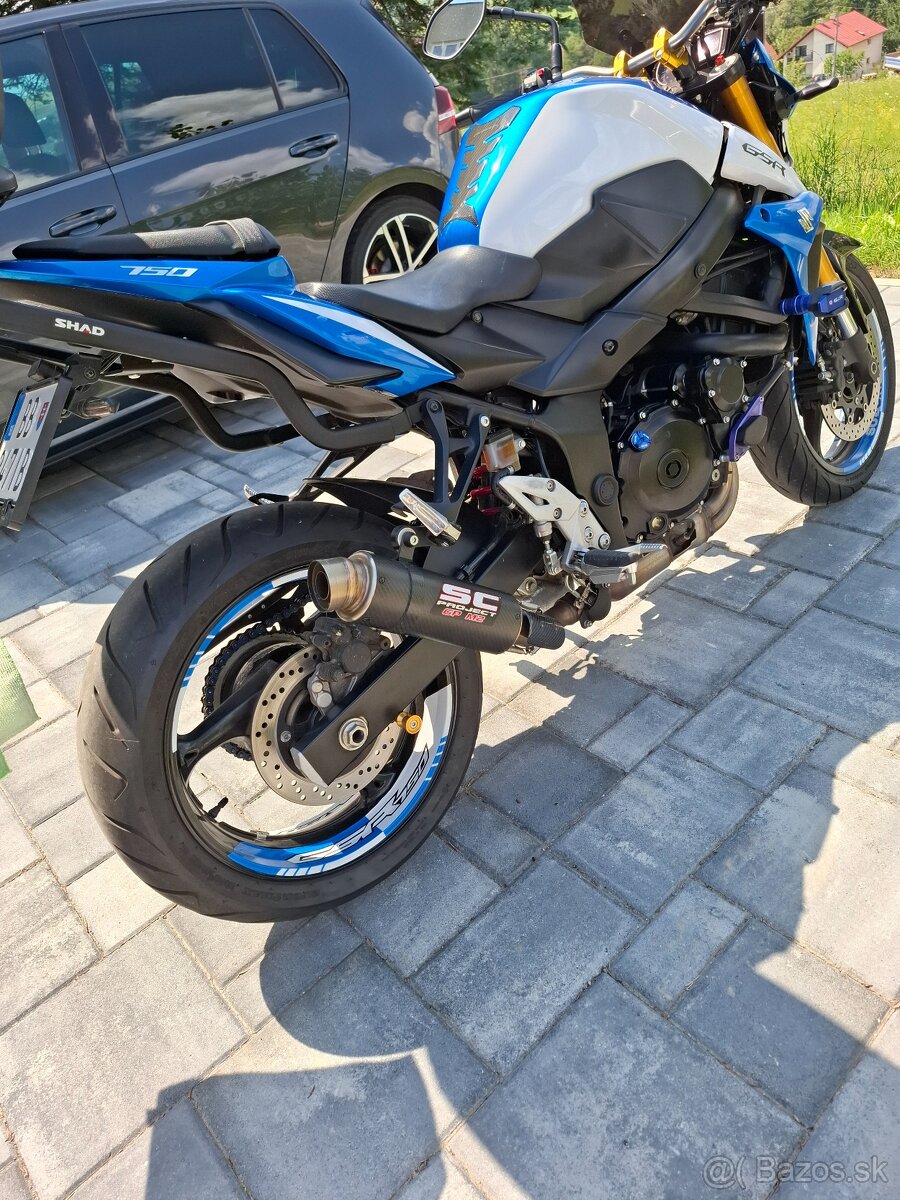 Predám Suzuki GSR 750 - 2