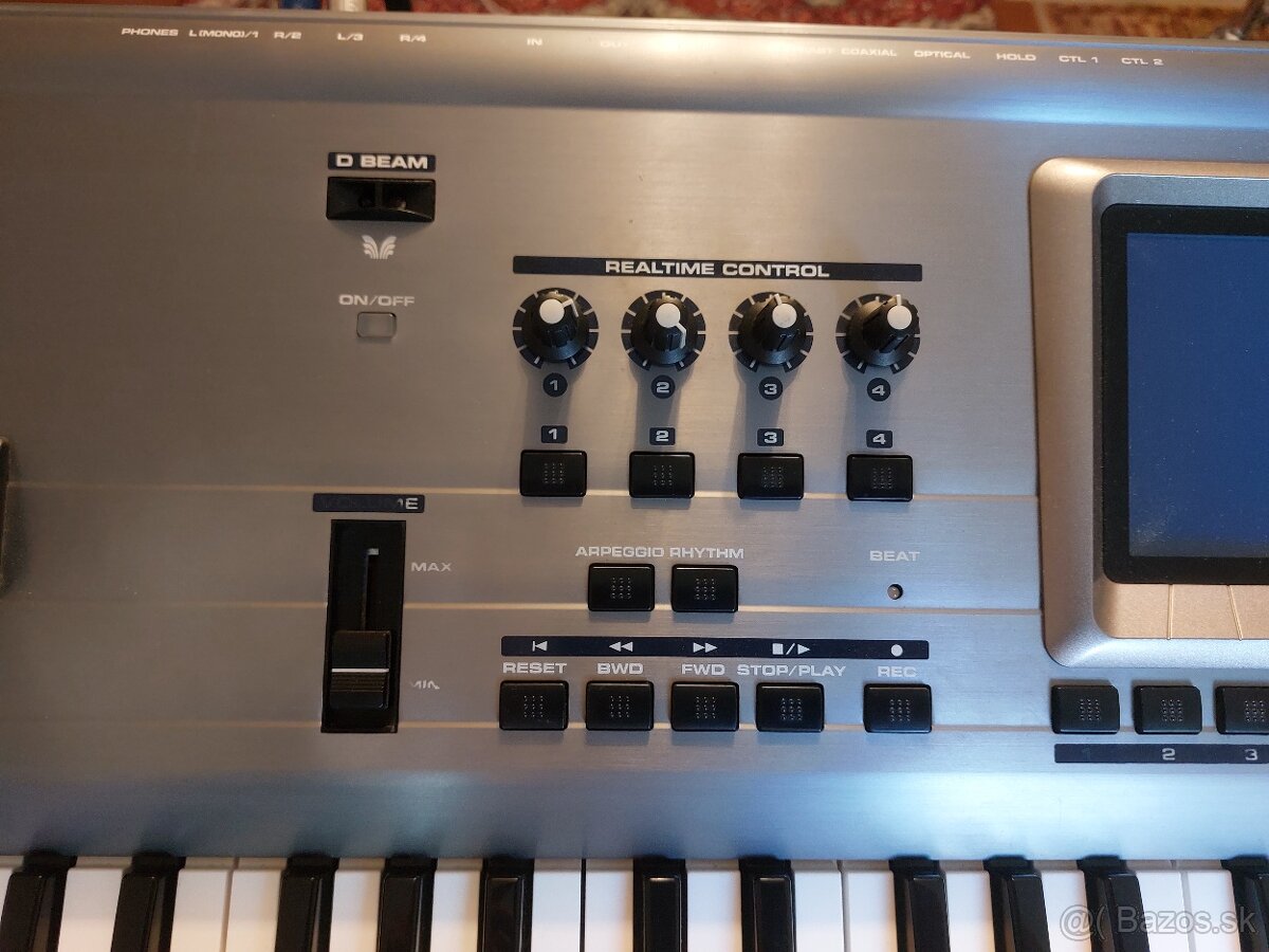 Roland Fantom (FA-76) workstation - 2
