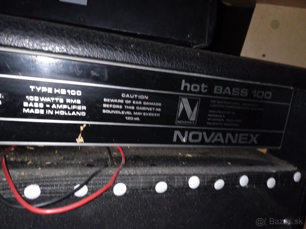 Mix pult s kombom - 2